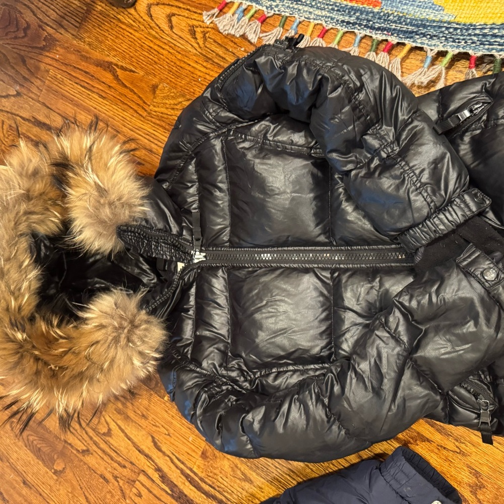 SAM. Shiny Black Puffer Jacket with Faux Fur Trim